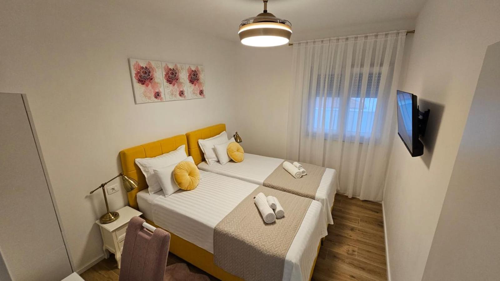 Leilani & Karolina Apartment Vrsi