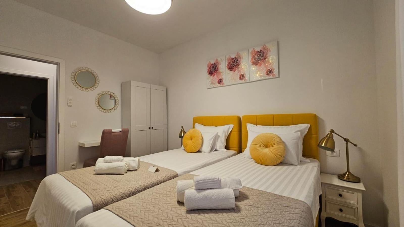 Leilani & Karolina Apartment Vrsi
