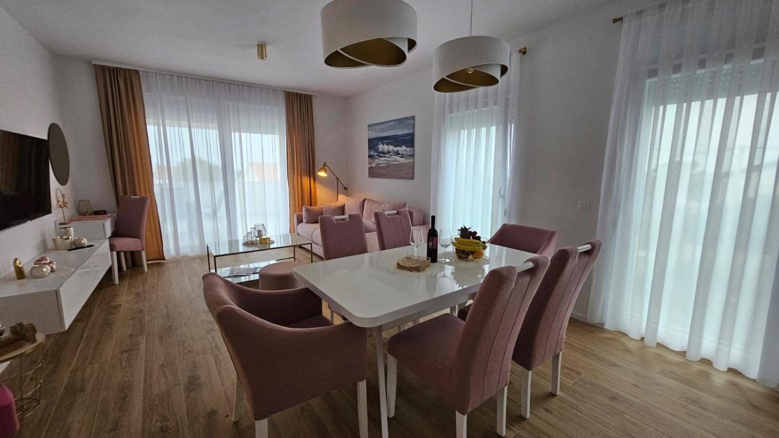 Apartment Leilani & Karolina Vrsi
