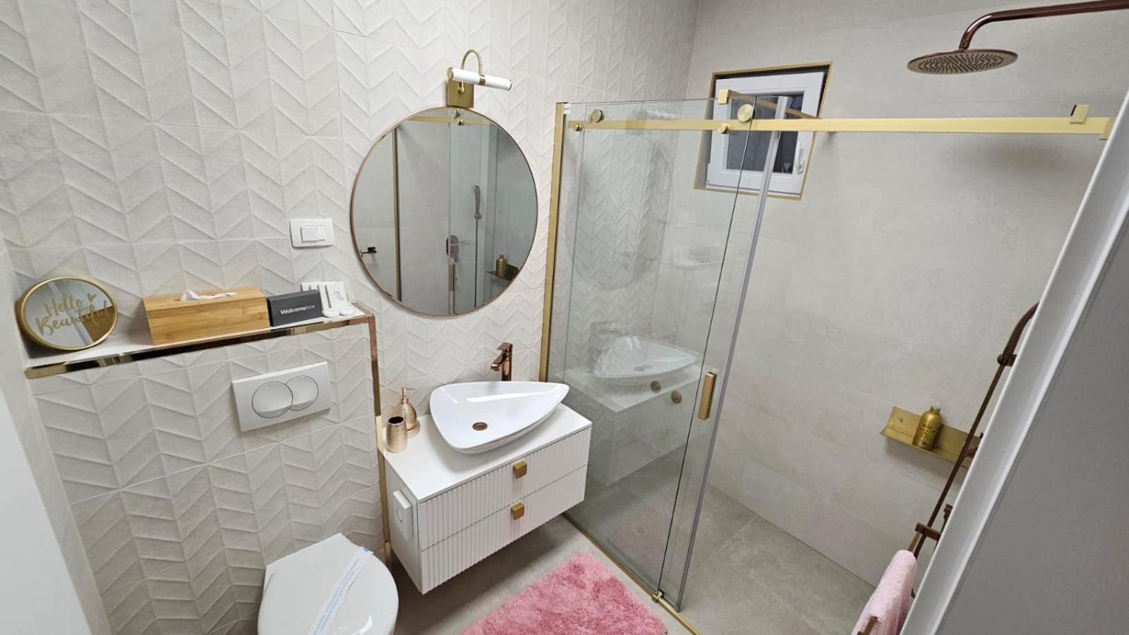 Apartment Leilani & Karolina Vrsi