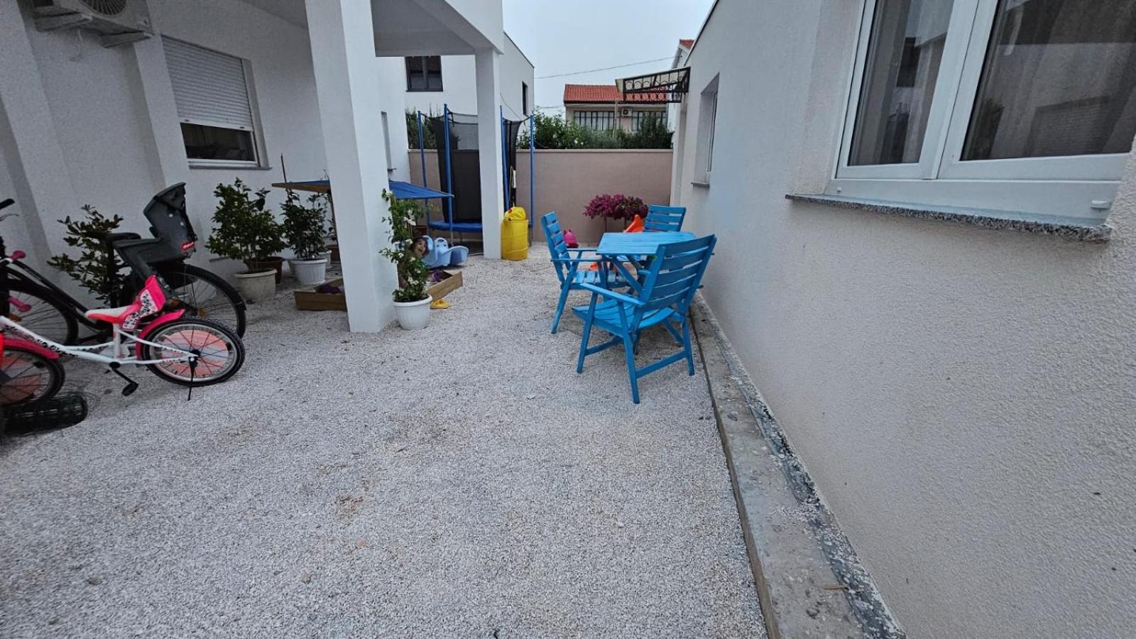 Apartment Leilani & Karolina Vrsi